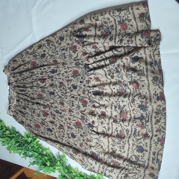 Vintage Krist Gudnason floral prairie skirt - Picture 2 of 12